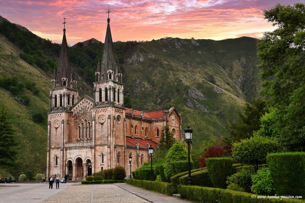 El Santuario de Covadonga en Asturias